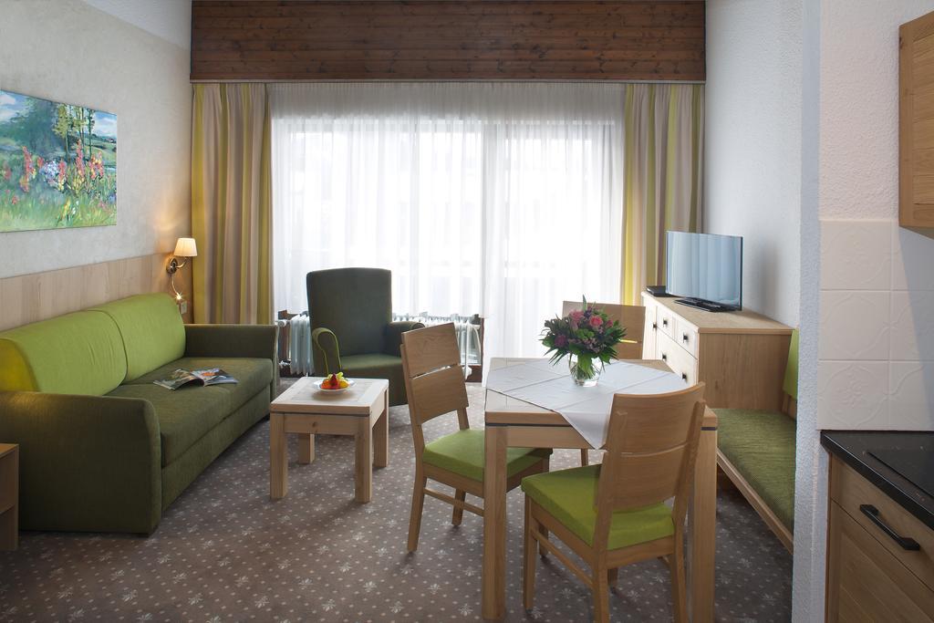 Interest Vitalhotel - Partnerbetrieb Von Oberstaufen Plus Bilik gambar